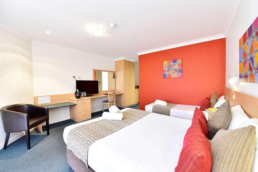 Diplomat Hotel Alice Springs Room photo