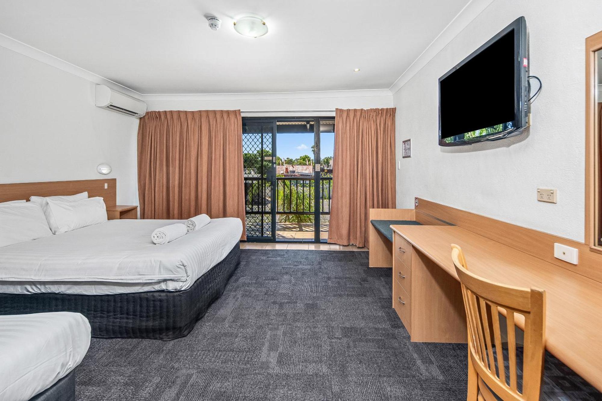 Diplomat Hotel Alice Springs Exterior photo