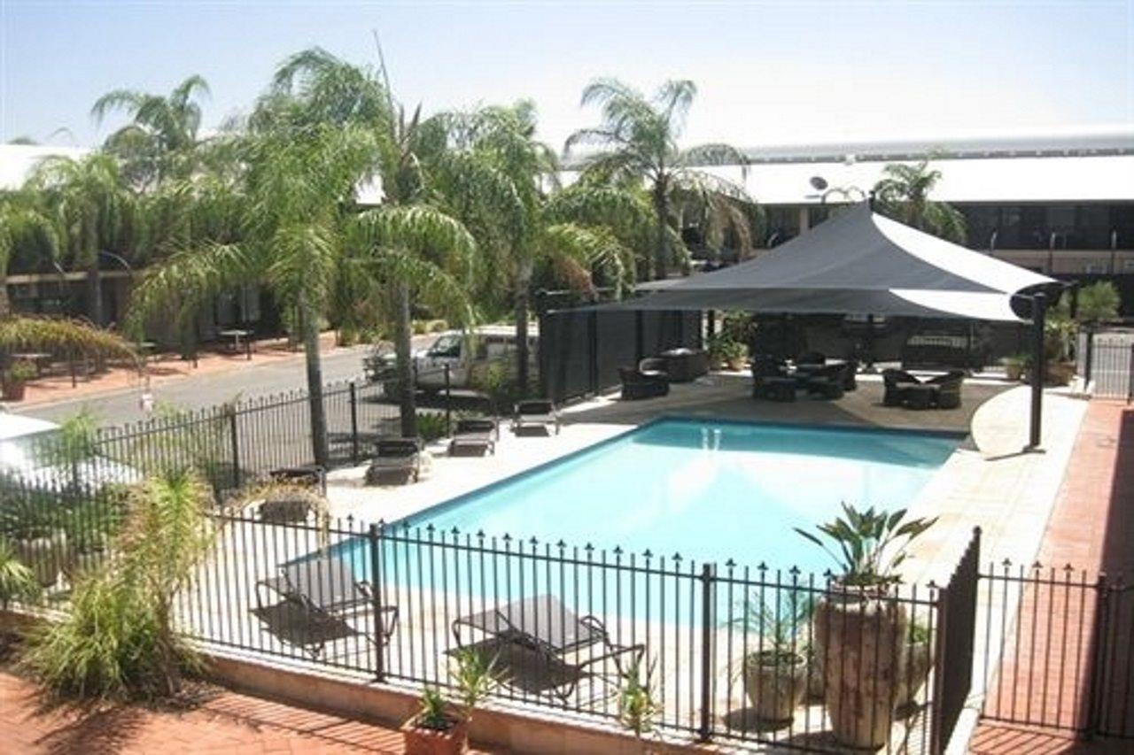 Diplomat Hotel Alice Springs Exterior photo