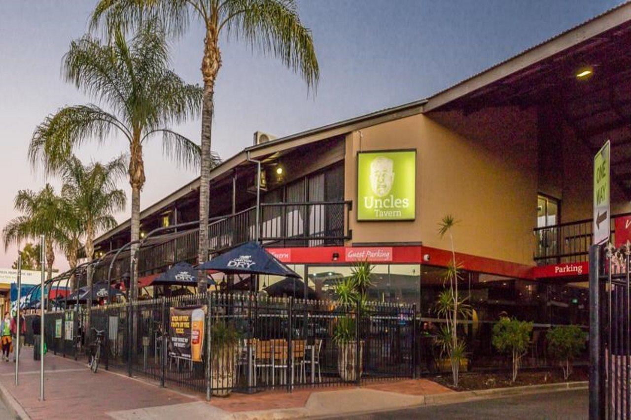 Diplomat Hotel Alice Springs Exterior photo